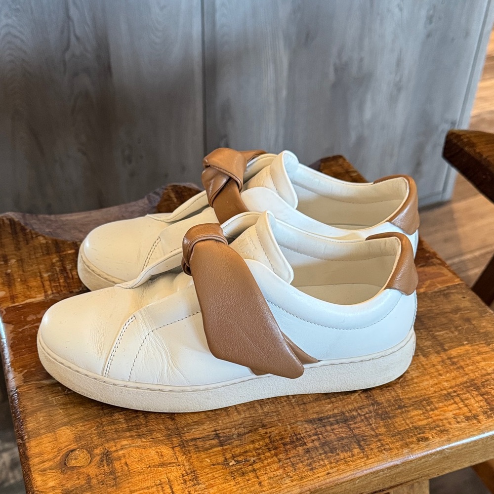 Alexandre Birman Sneaker